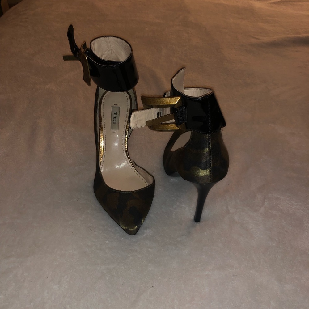 Guess combat ankle heel